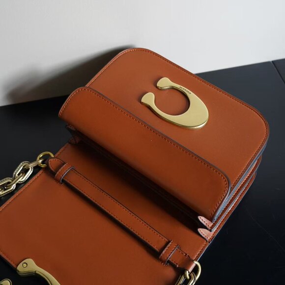 Coach Idol Bag, size 21*16 cm - Picture 8 of 8